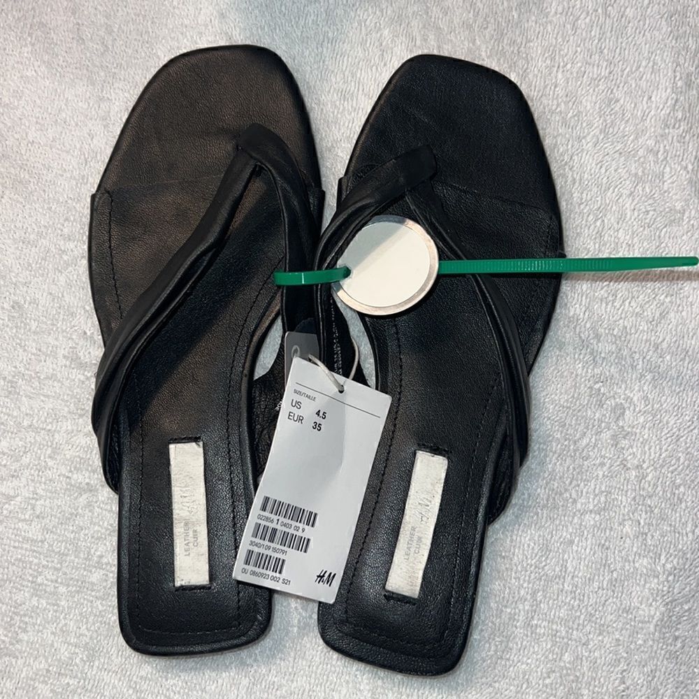 H&M sandals - Picture 2 of 3